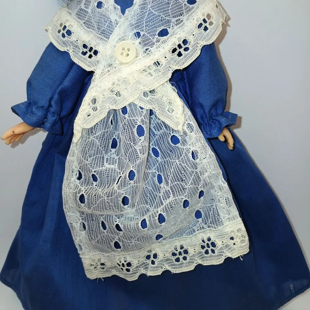 Horsman Elizabeth Taylor Doll Queen of Light Bluebird  Movie 1976  De-boxed